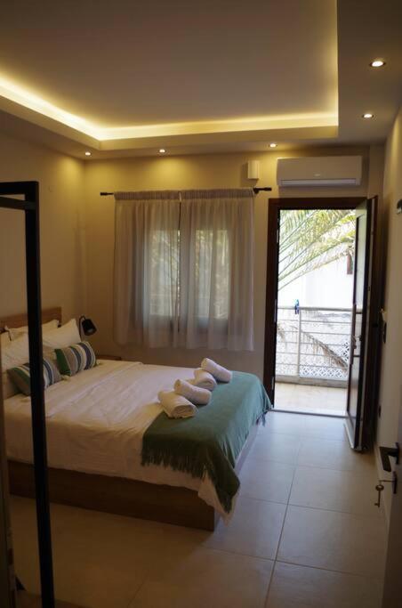 Ferienwohnung Seafront Centre Ouranoupoli Exterior foto